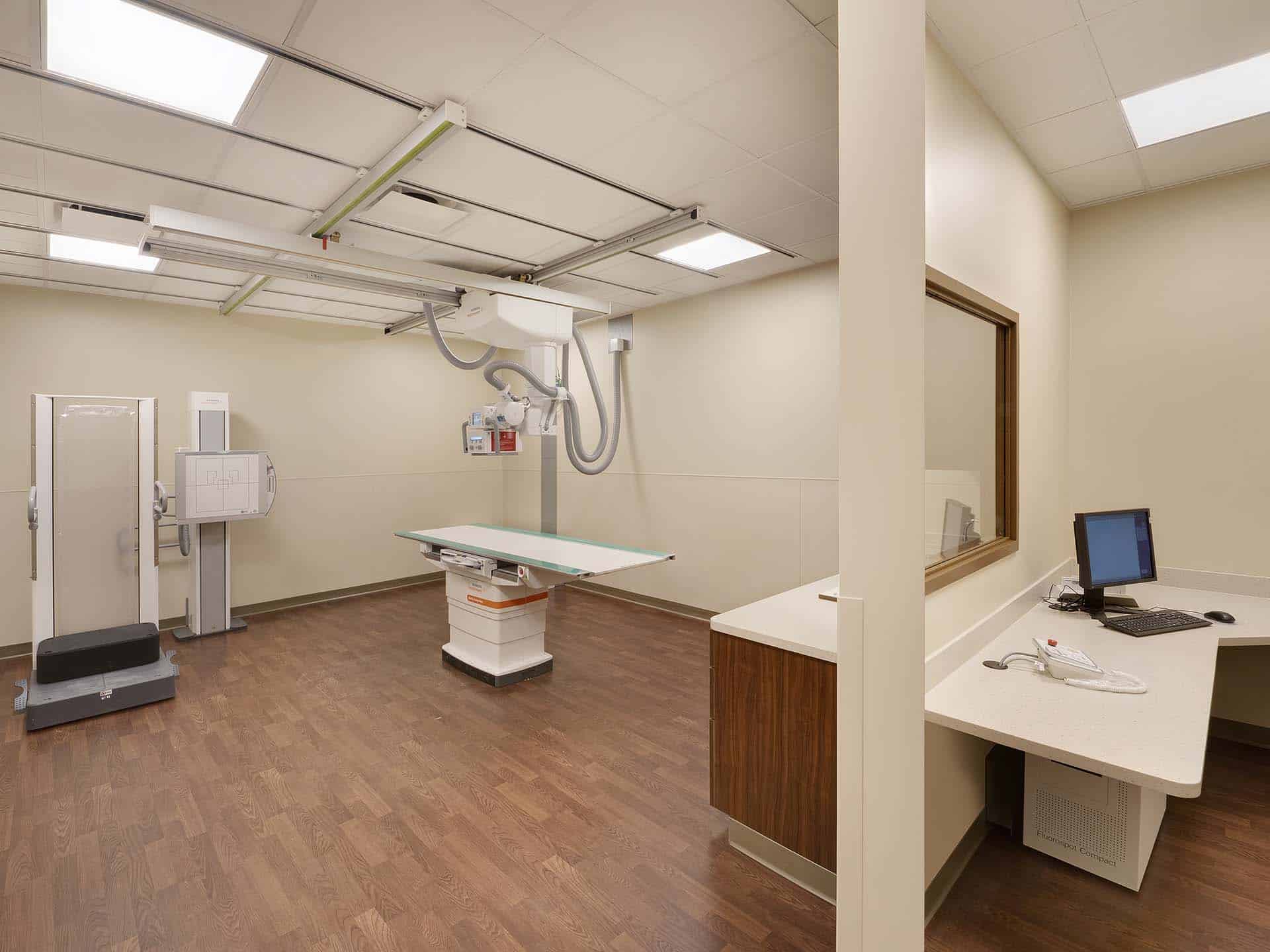 X-ray suite with equipment