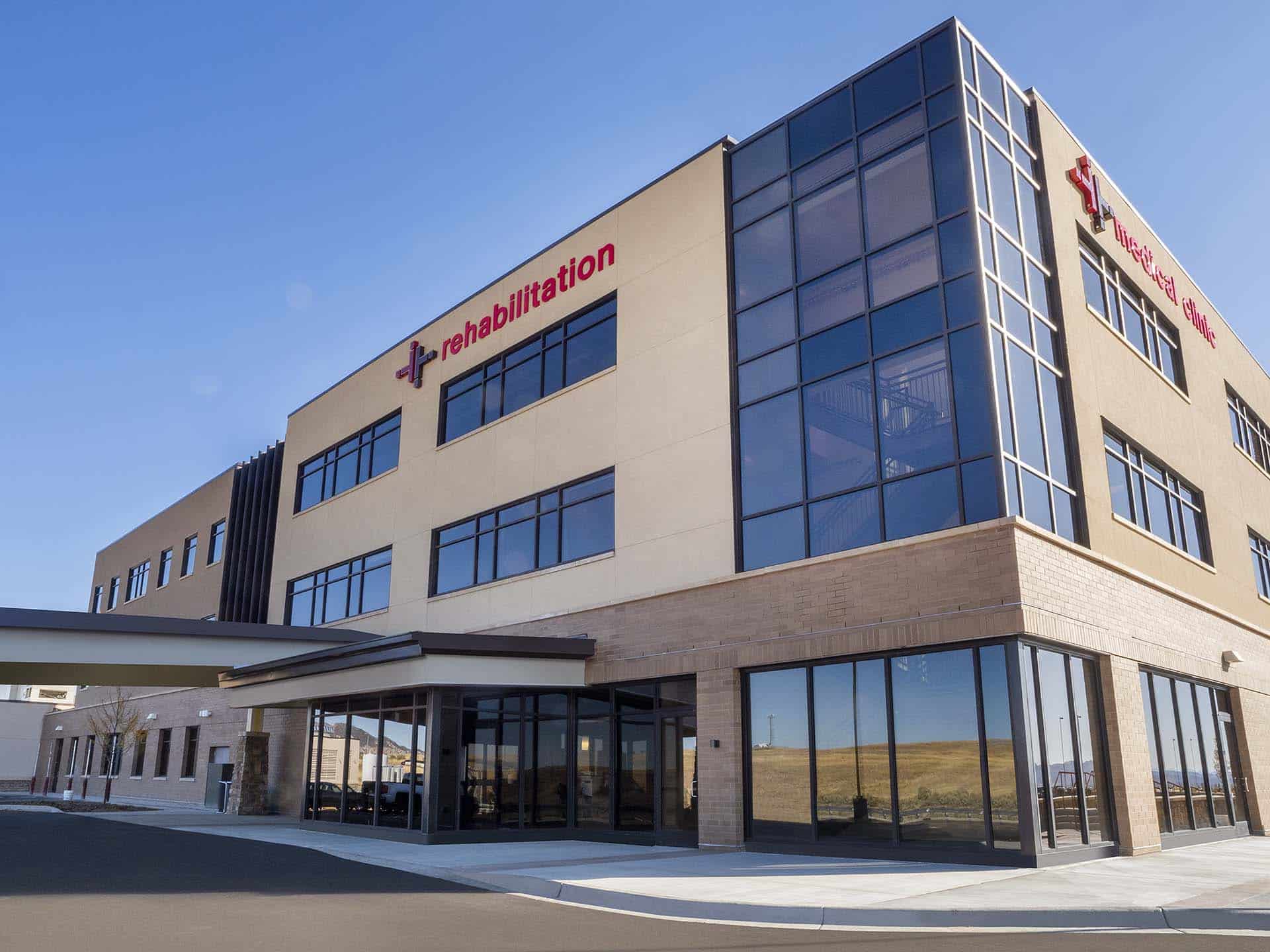 Worms eye view of multistory medical clinic